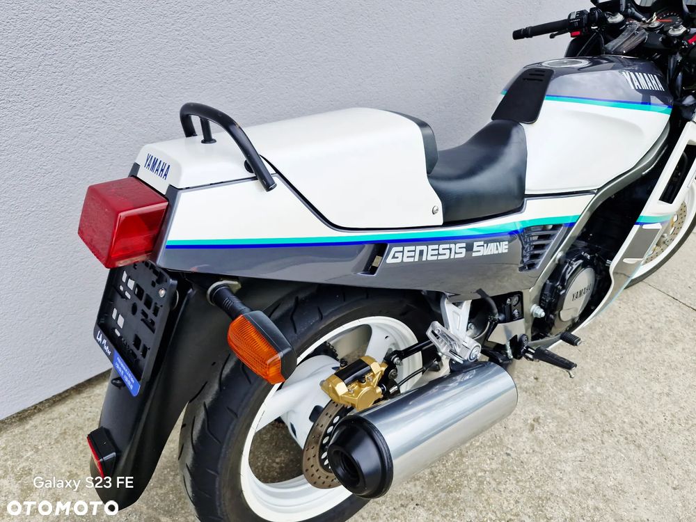 Yamaha FZ - 30