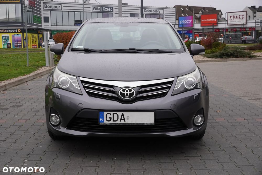 Toyota Avensis - 6