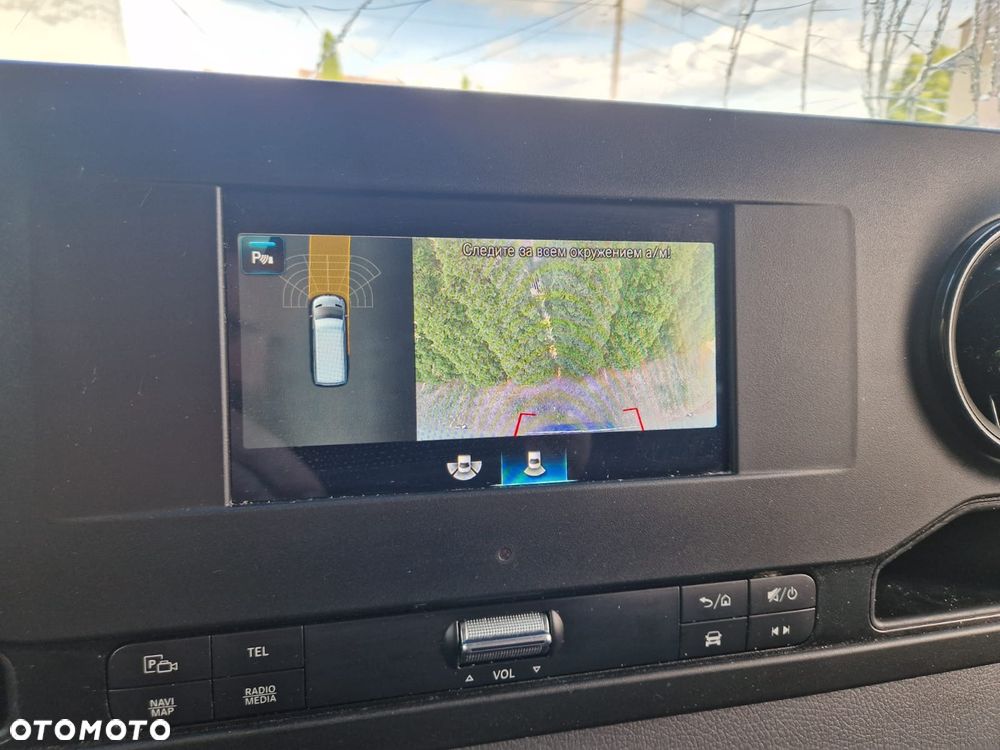 Mercedes-Benz Sprinter - 12