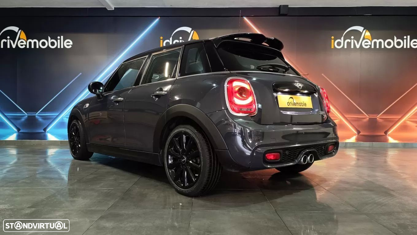 MINI 5 Portas Cooper SD Auto - 16