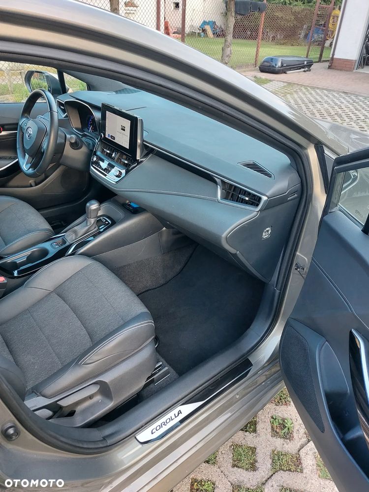 Toyota Corolla 1.8 Hybrid Comfort - 20