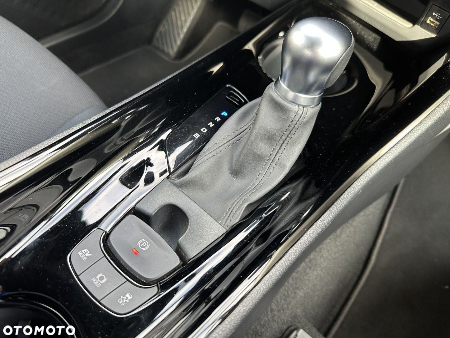 Toyota C-HR 1.8 Hybrid Style - 21