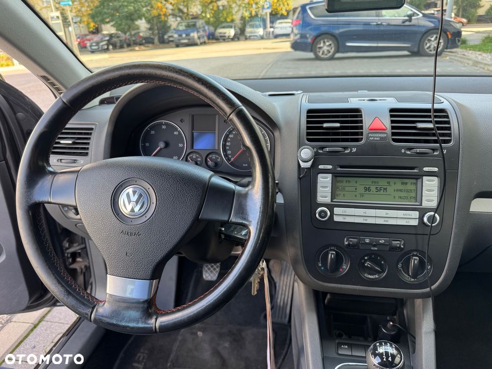Volkswagen Jetta - 19