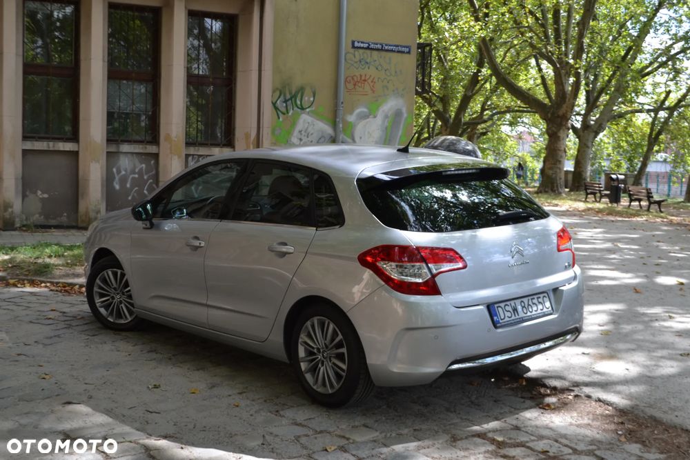 Citroën C4 VTi 120 Attraction - 9