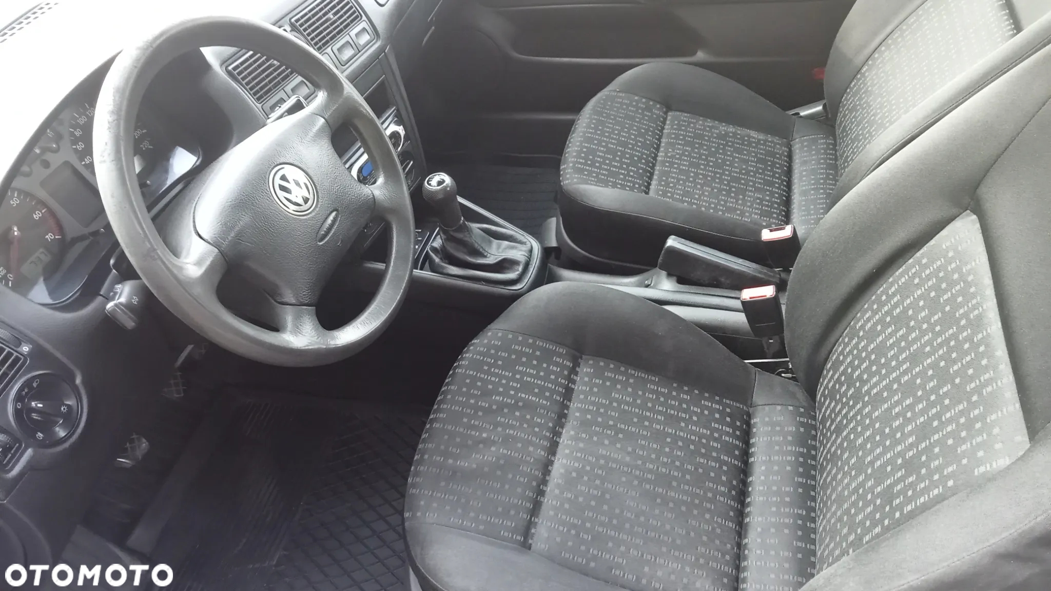 Volkswagen Golf IV 1.4 Comfortline - 12