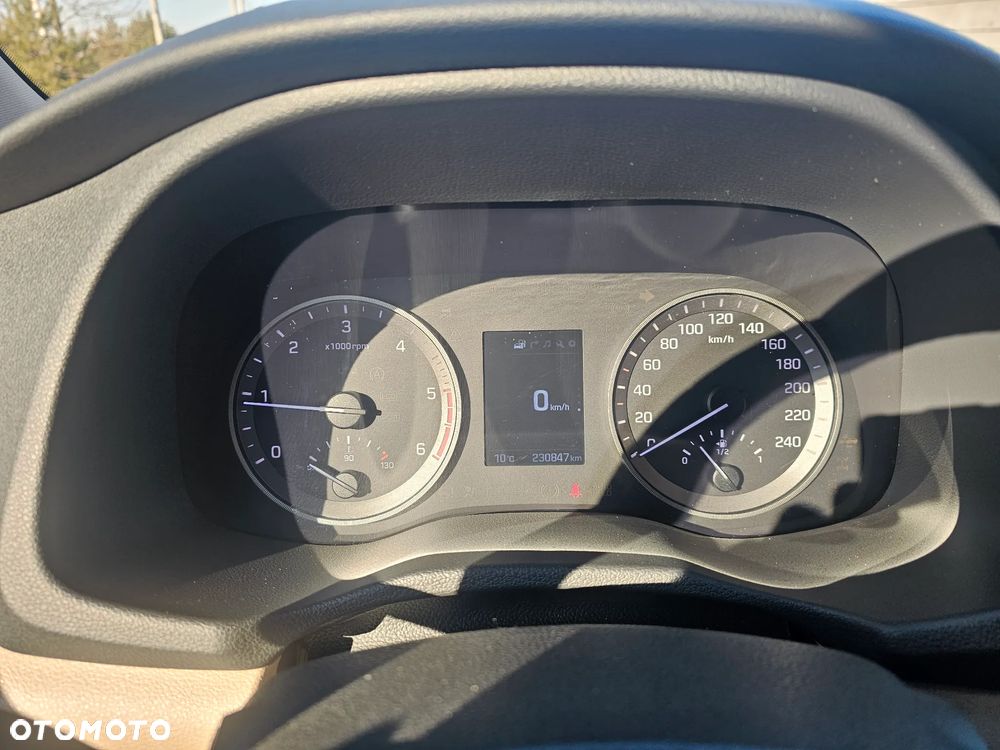 Hyundai Tucson 1.7 CRDI BlueDrive Style 2WD - 16