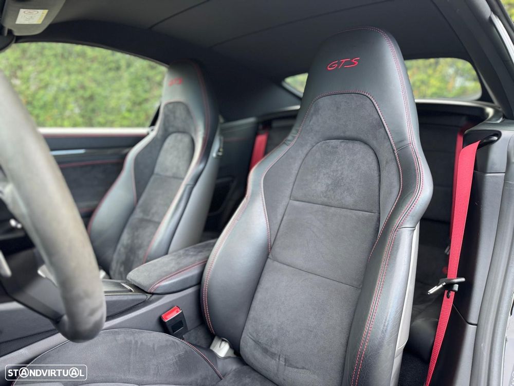 Porsche 911 (991) Carrera GTS PDK - 22