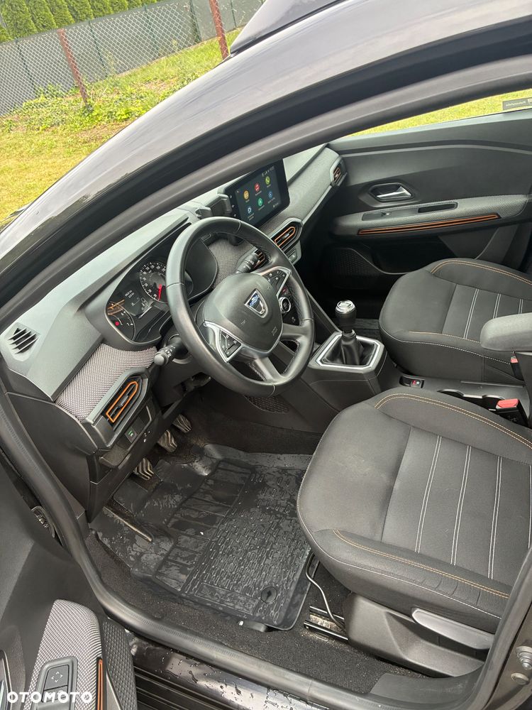 Dacia Sandero - 8