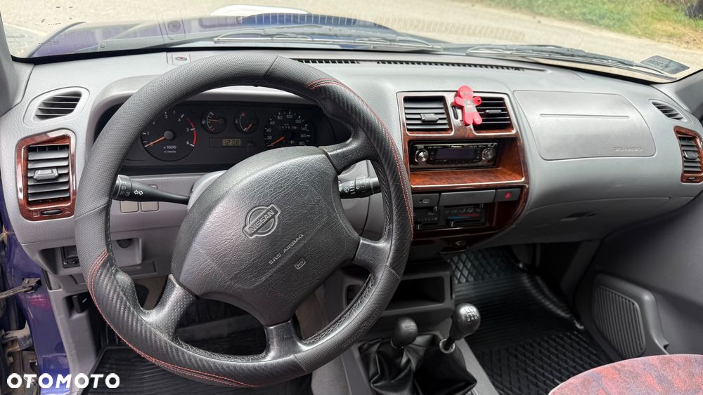 Nissan Terrano 2.7 TD S - 10