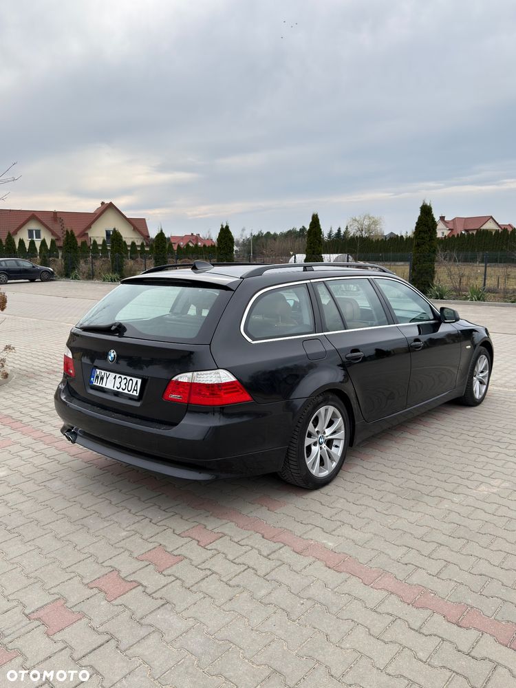 BMW Seria 5 525d xDrive - 6
