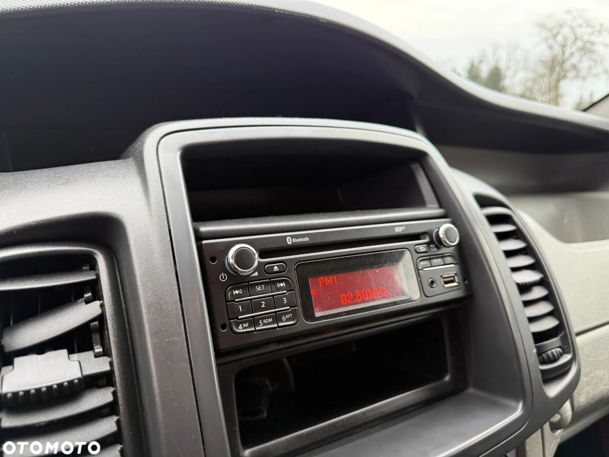 Opel Vivaro 2.0 dCi Klimatyzacja Elektryczne Szyby Opłacony - 8