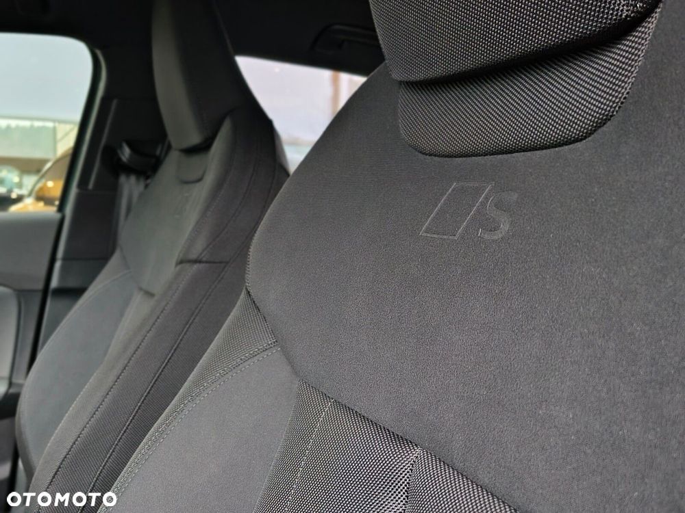 Audi Q3 Sportback - 11