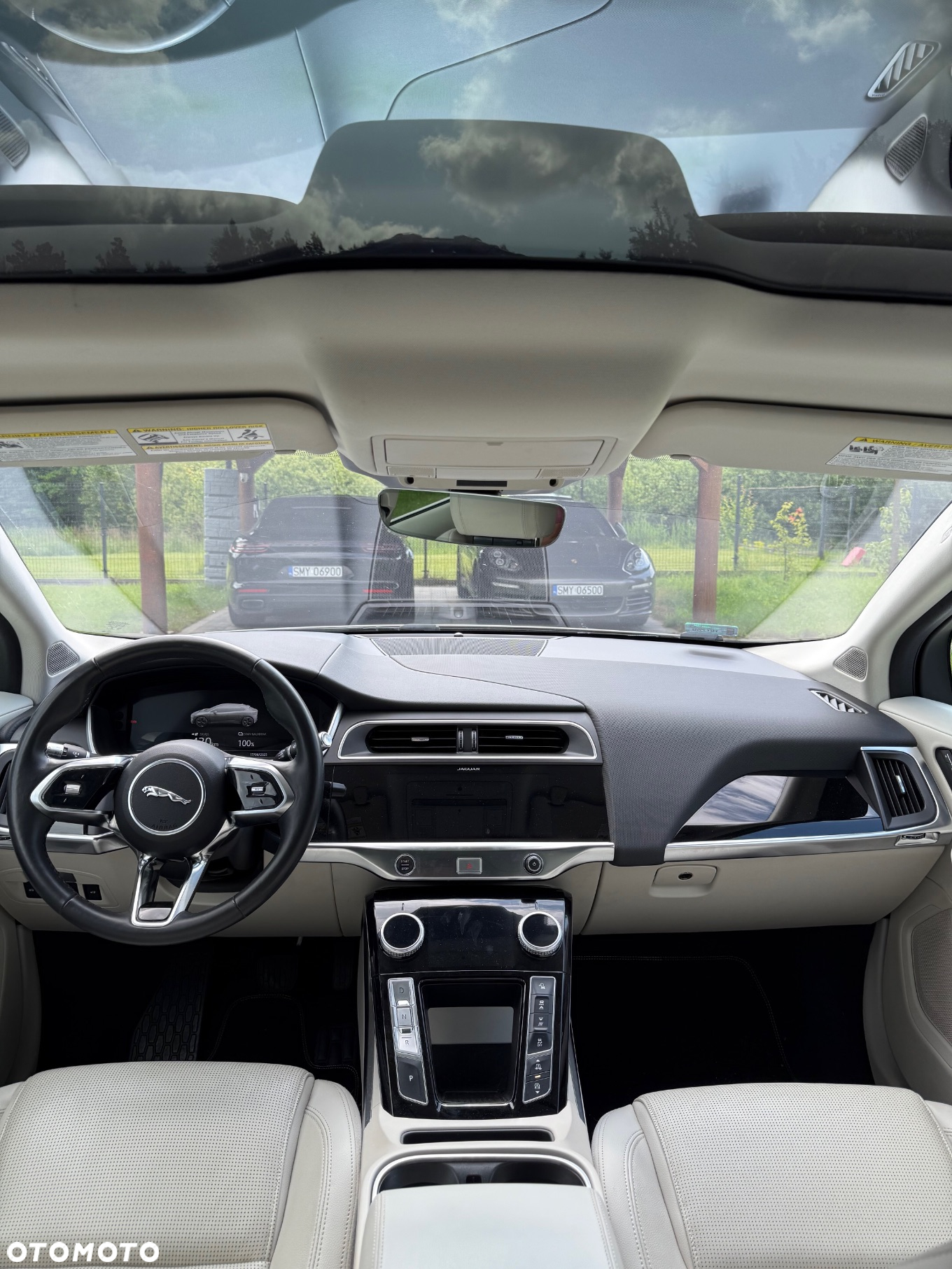 Jaguar I-Pace EV400 90kWh AWD R-Dynamic HSE - 13