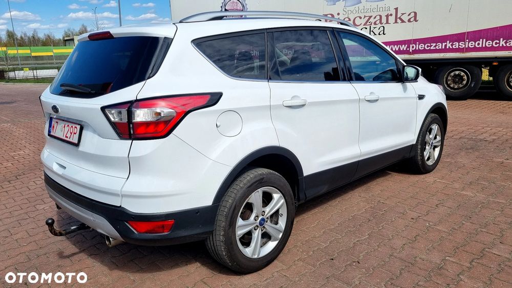 Ford Kuga 2.0 TDCi 2x4 Cool & Connect - 4