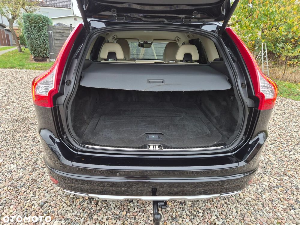 Volvo XC 60 D4 Drive-E Ocean Race - 16