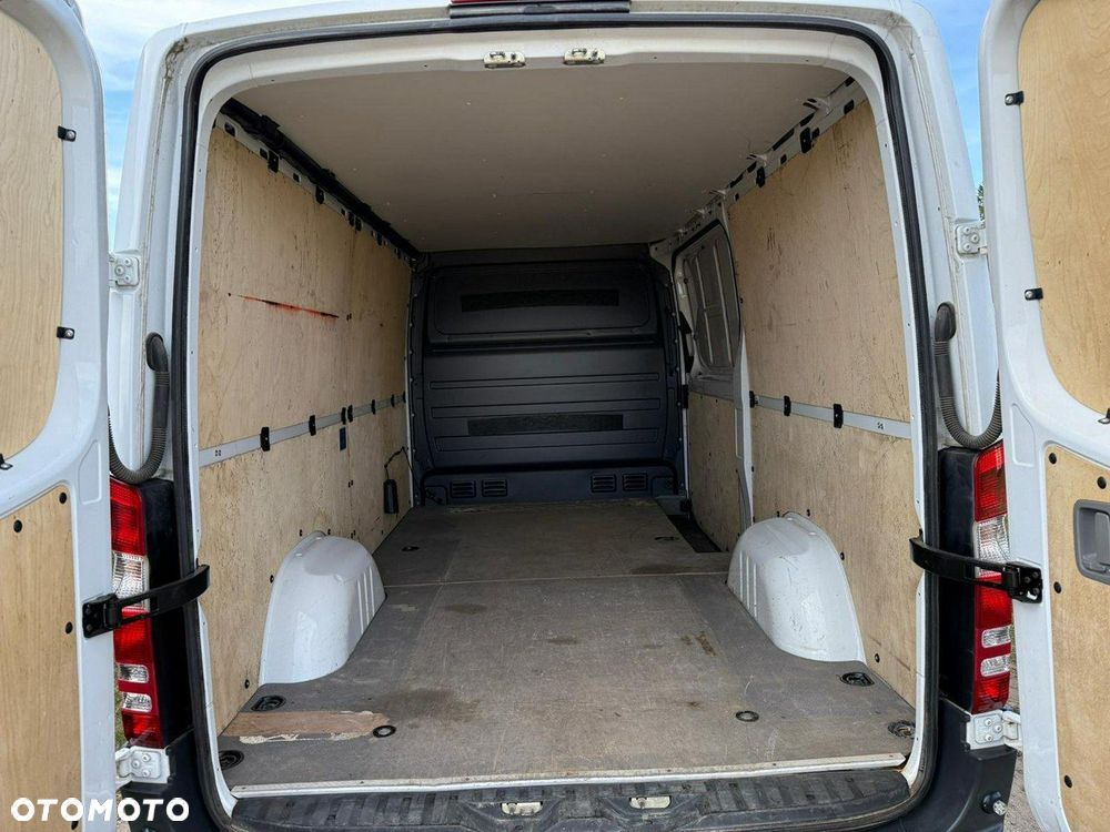 Mercedes-Benz Sprinter - 24