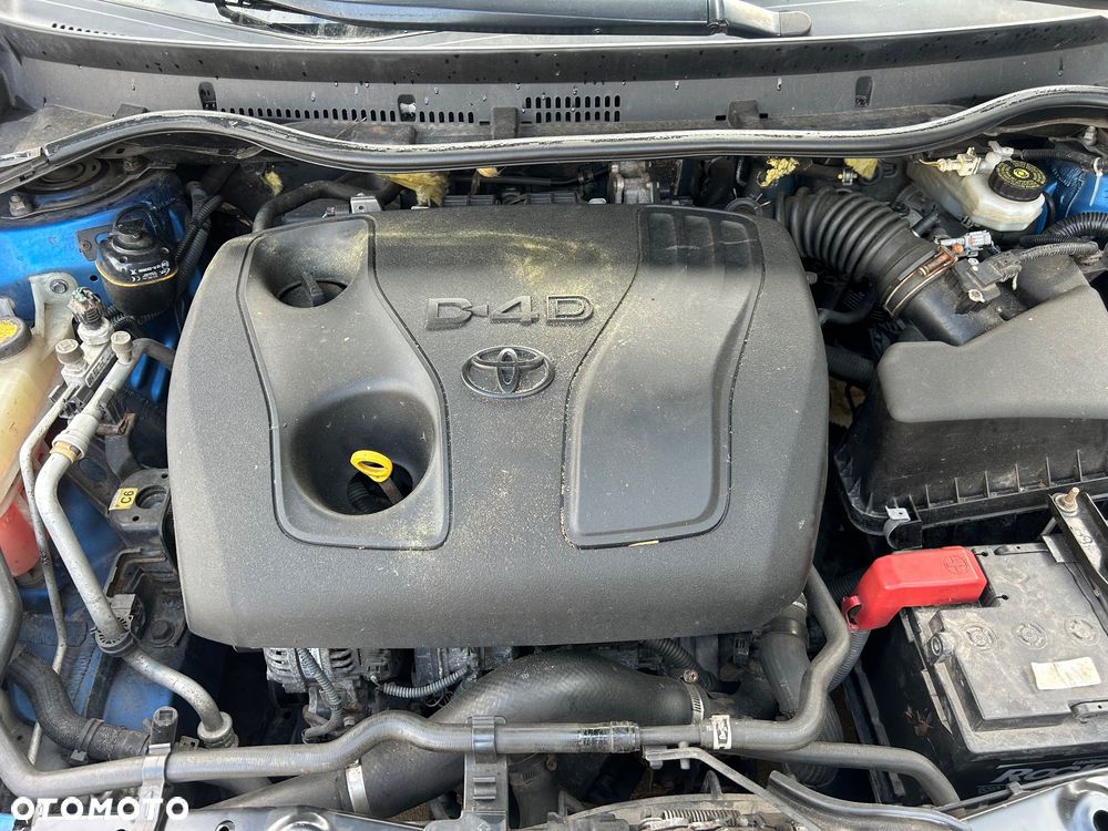 Toyota Auris 1.4 D-4D Terra EU5 - 13