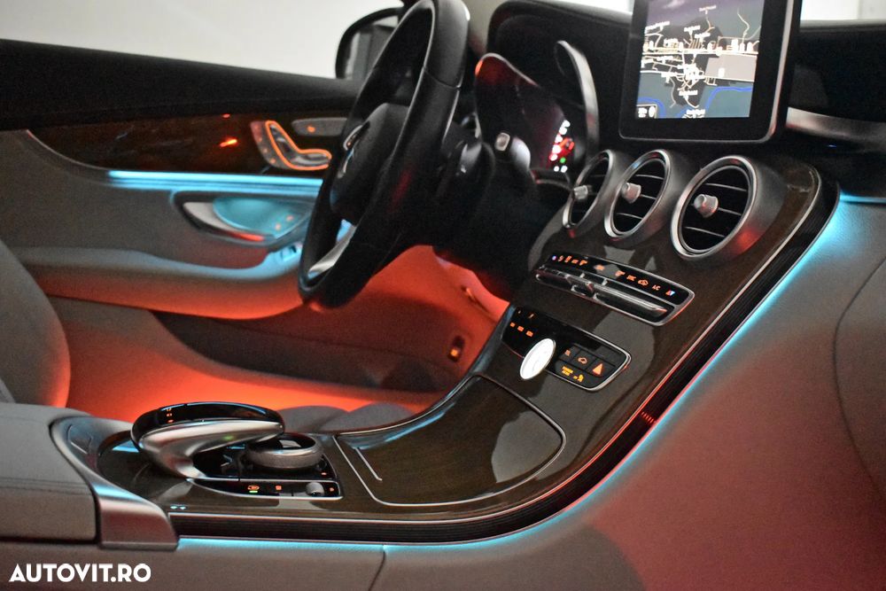 Mercedes-Benz C - 19