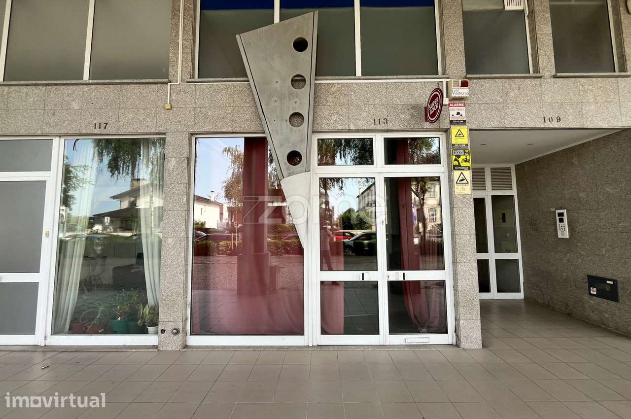 Loja para instalação de Café / Snak Bar próximo Escola Alves Martin... - Grande imagem: 5/17