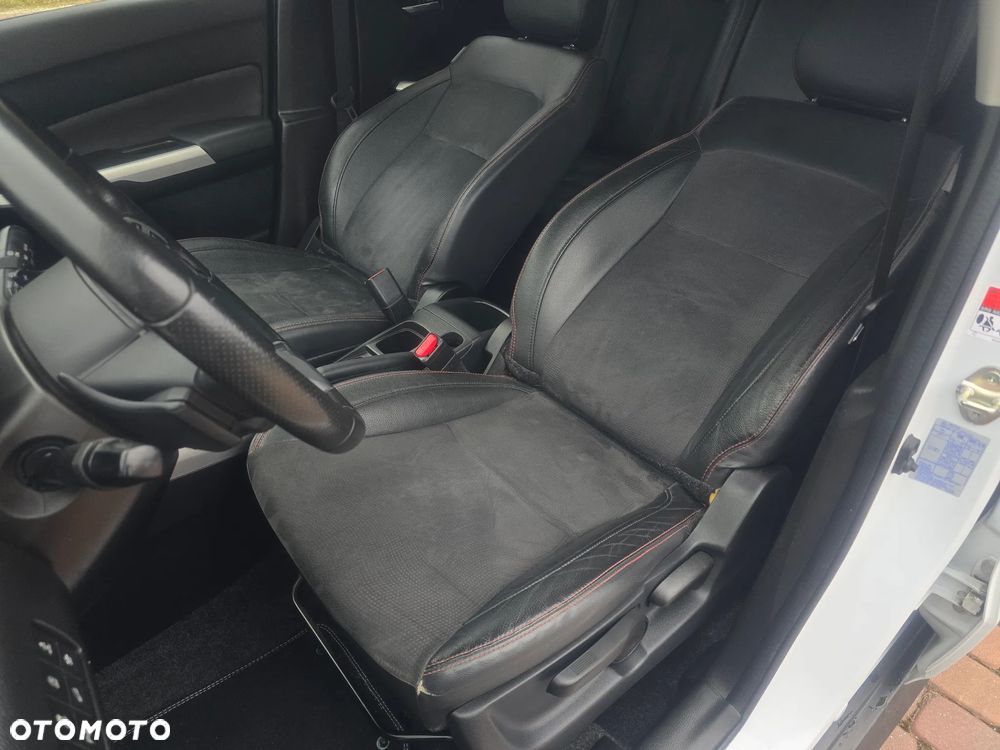 Suzuki Vitara 1.4 Boosterjet Premium 4WD - 28