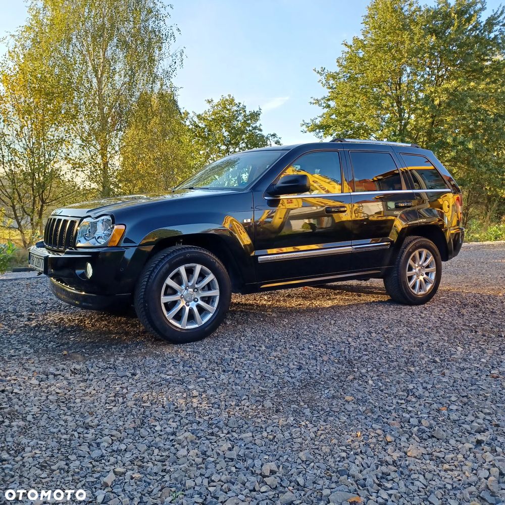 Jeep Grand Cherokee - 19