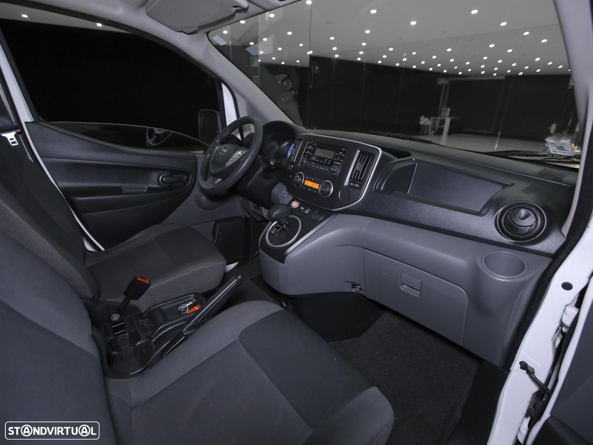 Nissan NV200 - 16
