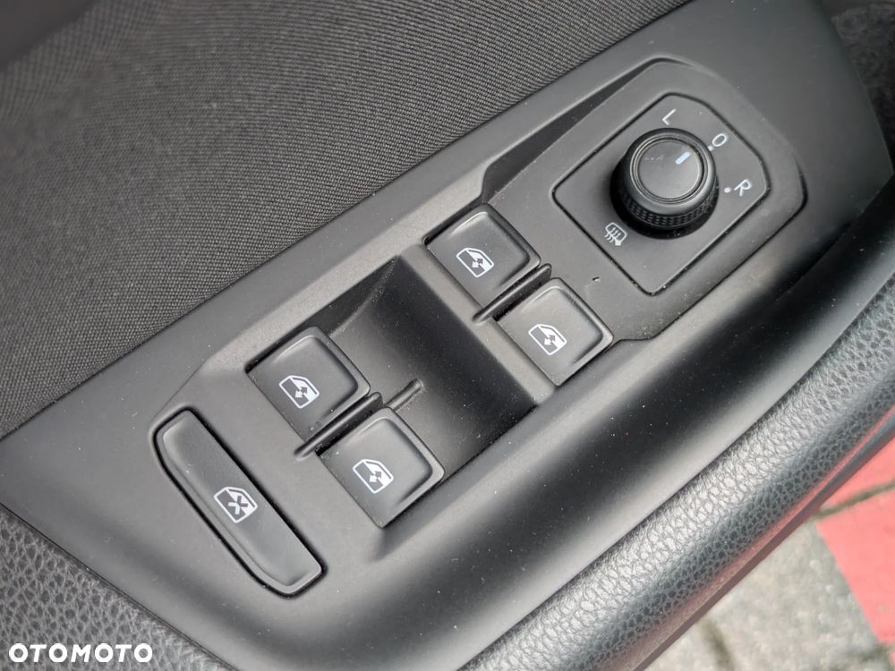 Volkswagen Passat 1.5 TSI EVO Trendline - 10