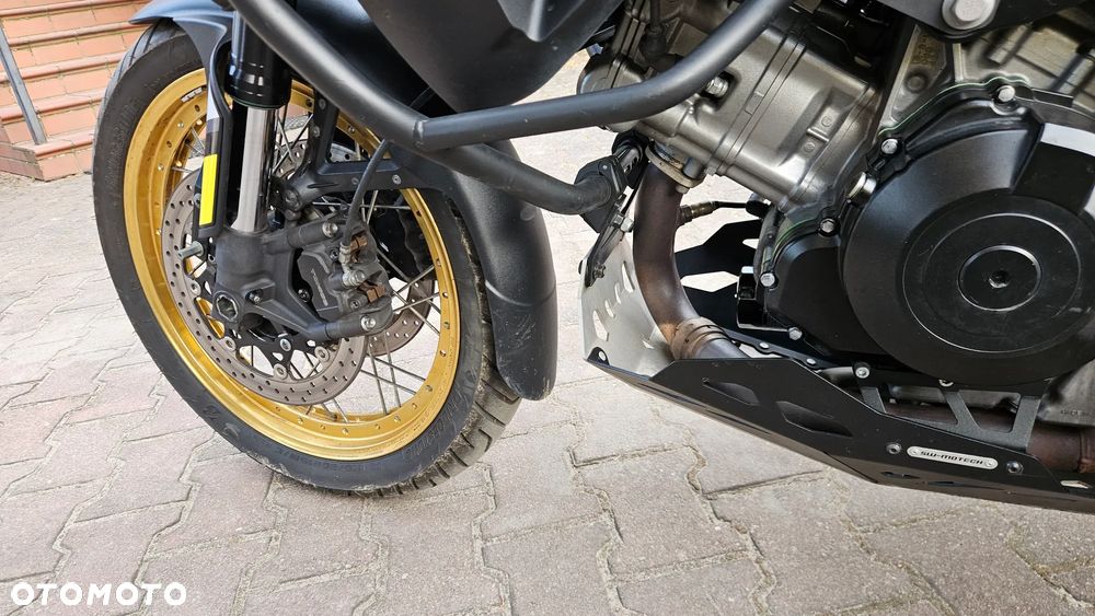Suzuki V-STROM - 15