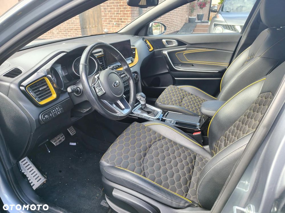 Kia XCeed 1.4 T-GDI OPF DCT7 PLATINUM EDITION - 19