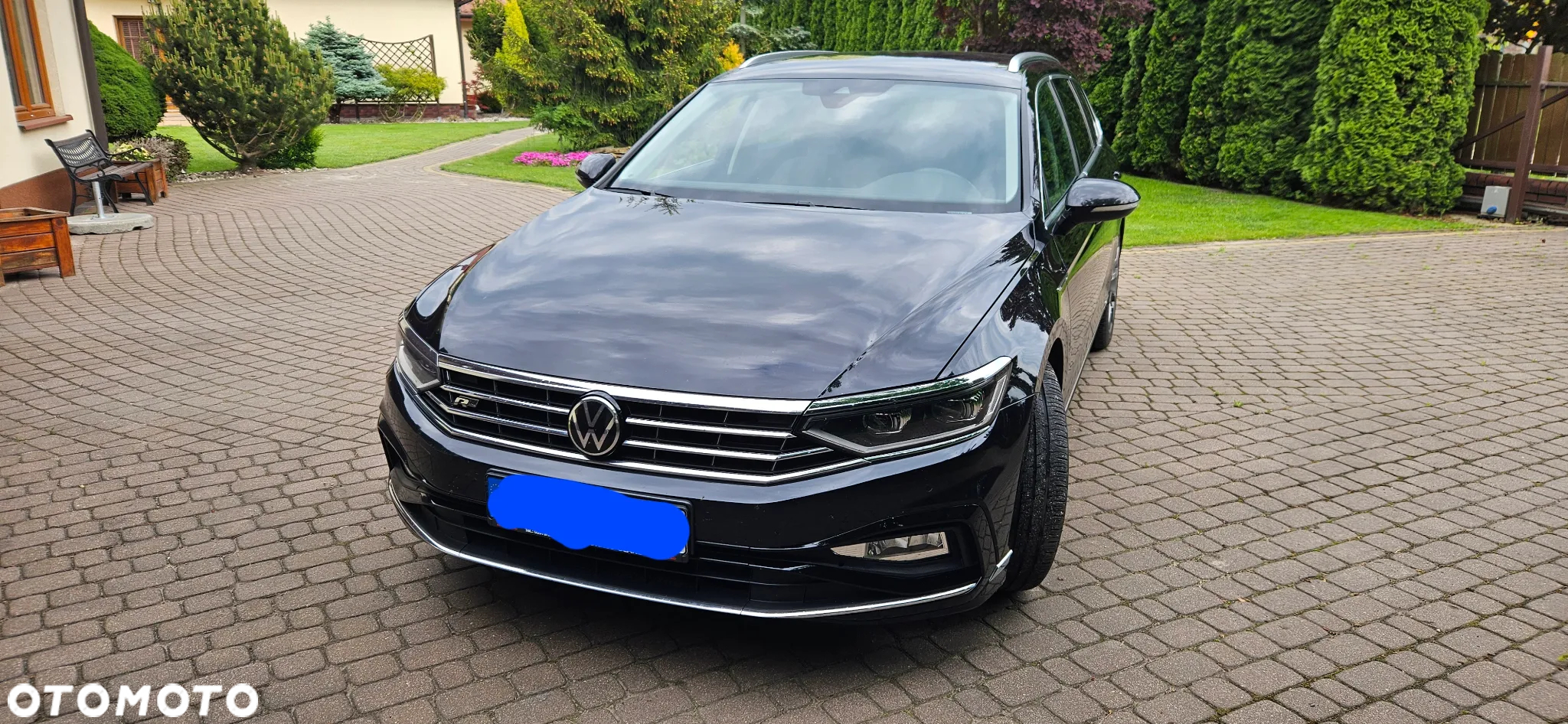 Volkswagen Passat Variant 2.0 TDI SCR DSG 4Motion Elegance - 2