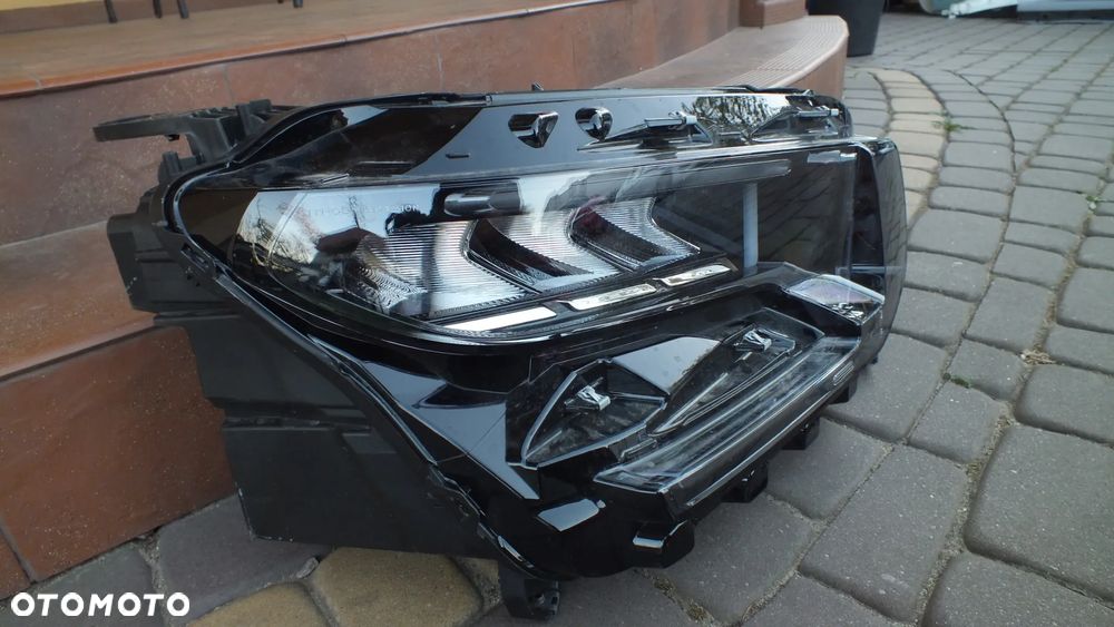 Lampa przednia prawa Citroen C3 Air Cross II - 2