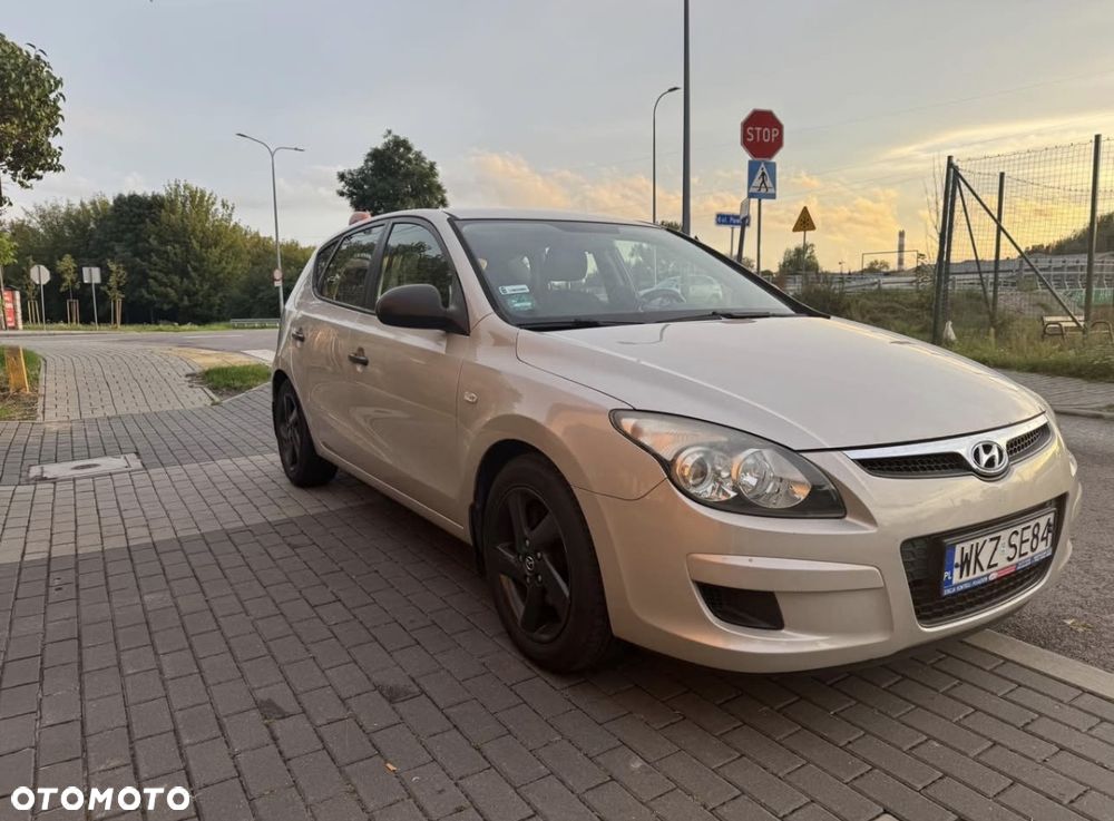 Hyundai i30 1.4 Blue Comfort - 1