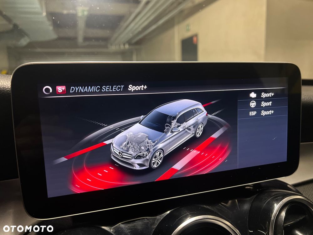 Mercedes-Benz Klasa C 220 d 4Matic 9G-TRONIC Avantgarde - 31