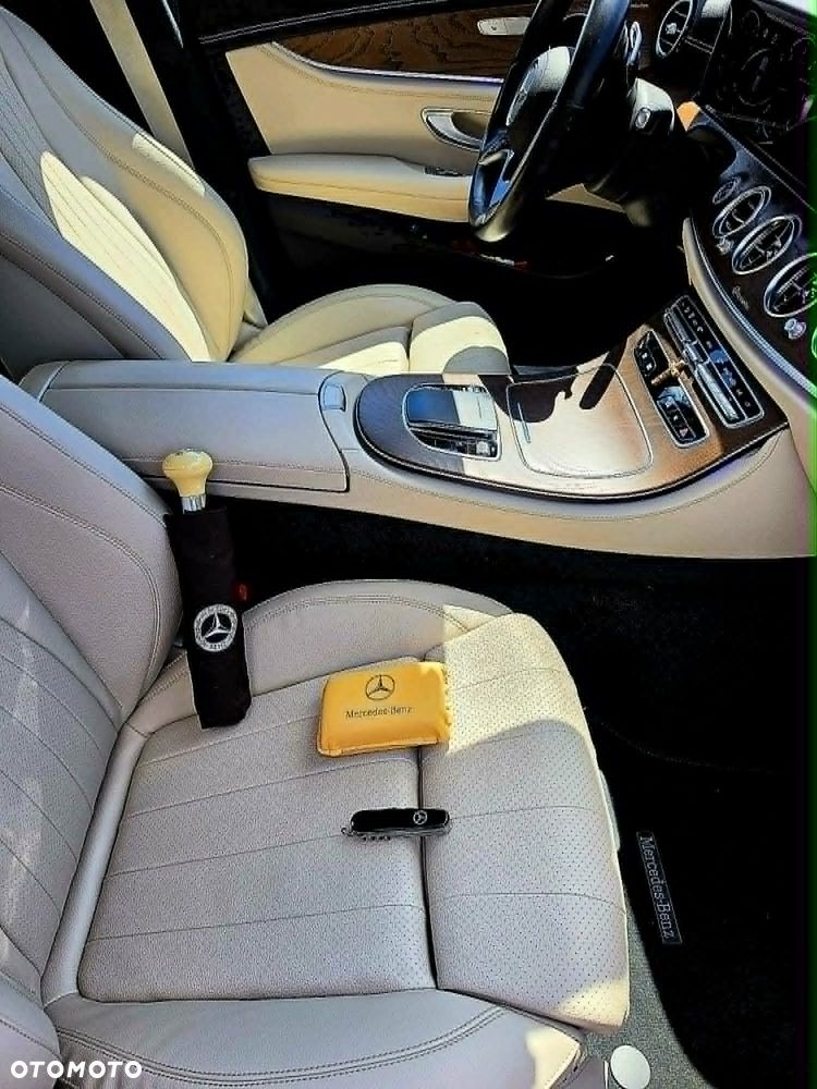 Mercedes-Benz Klasa E 220 d 4-Matic Exclusive - 13