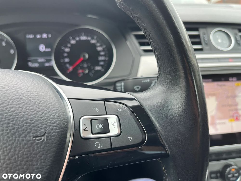 Volkswagen Passat 1.4 TSI BMT ACT Trendline DSG - 9