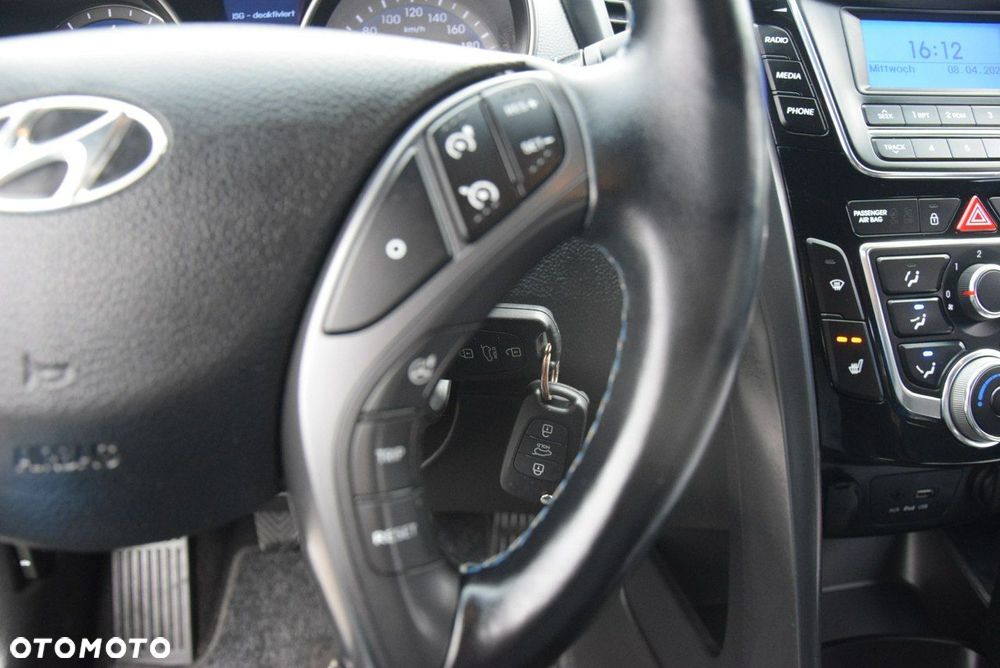 Hyundai i30 blue 1.4 Style - 25