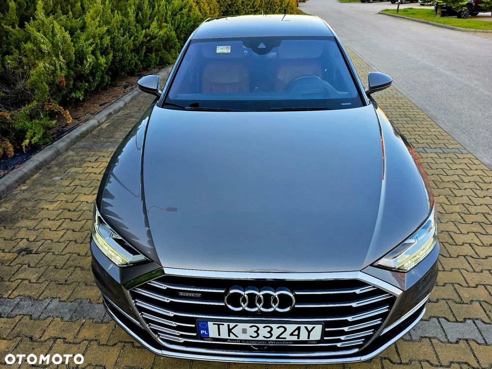 Audi A8 - 4