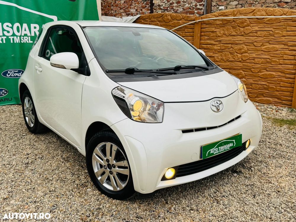 Toyota iQ - 2