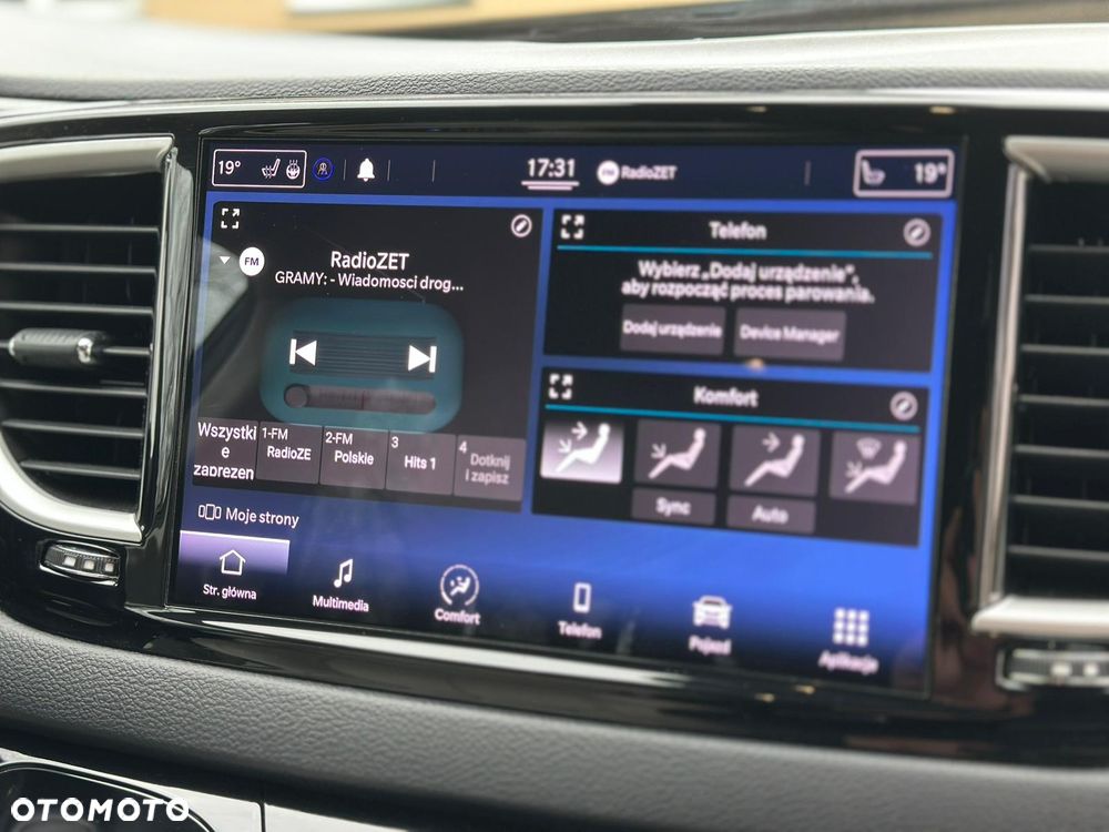 Chrysler Pacifica - 35