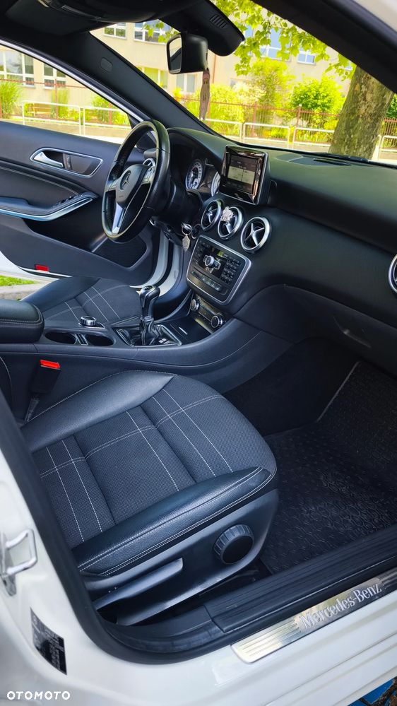Mercedes-Benz Klasa A 180 (BlueEFFICIENCY) Style - 9