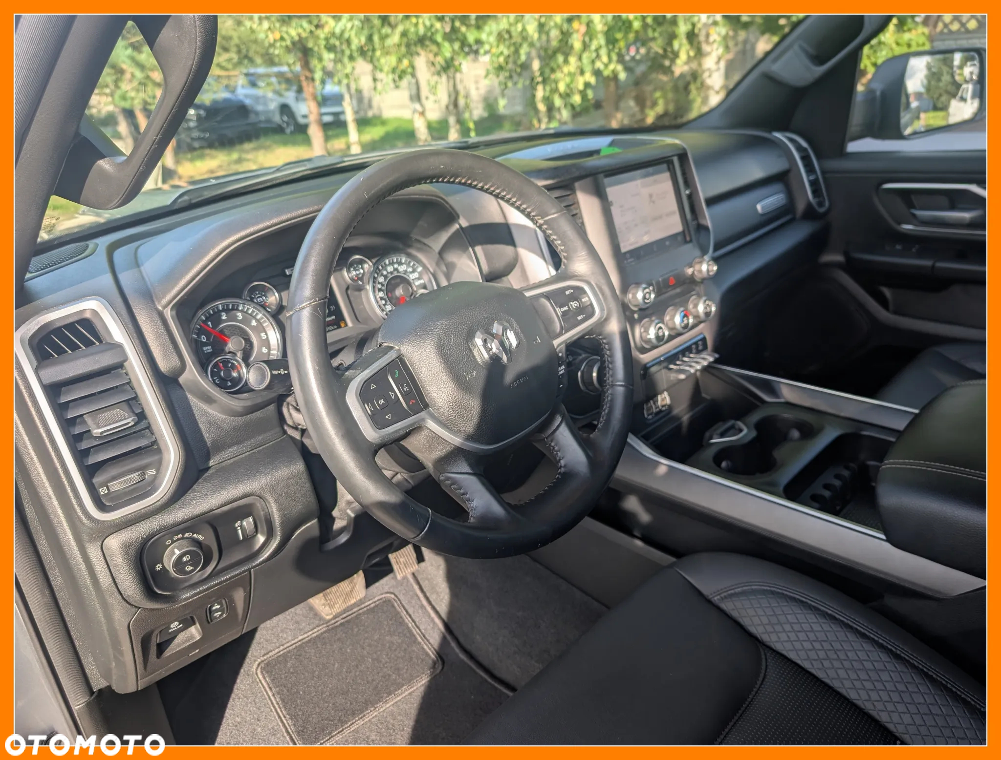 RAM 1500 Quad Cab Longbed Bighorn - 11