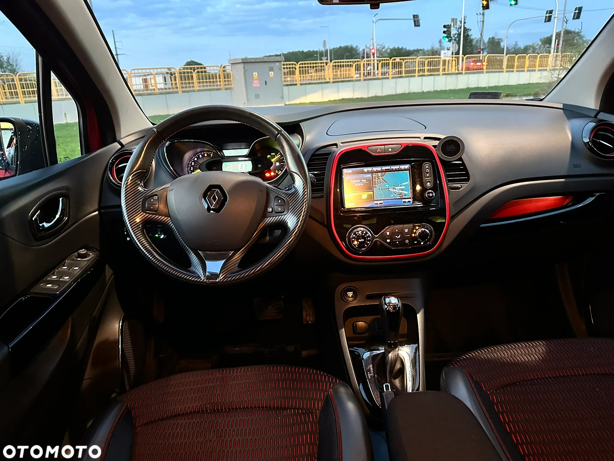 Renault Captur 1.2 Energy TCe XMOD EDC EU6 - 12