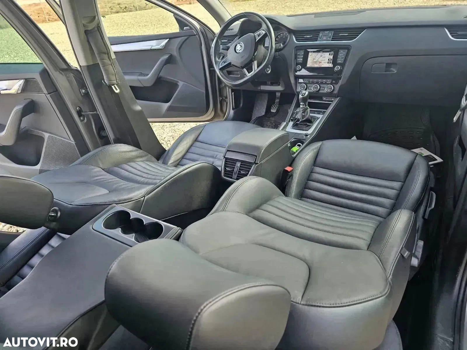 Skoda Octavia 1.6 TDI 4X4 AMBITION - 3