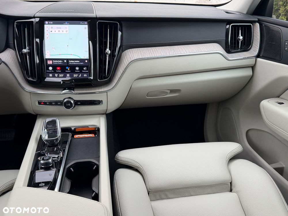 Volvo XC 60 T6 Plug-In Hybrid AWD Inscription - 7