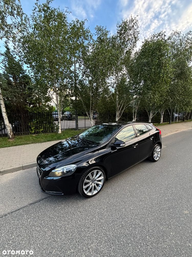 Volvo V40 D3 Geartronic Summum - 2