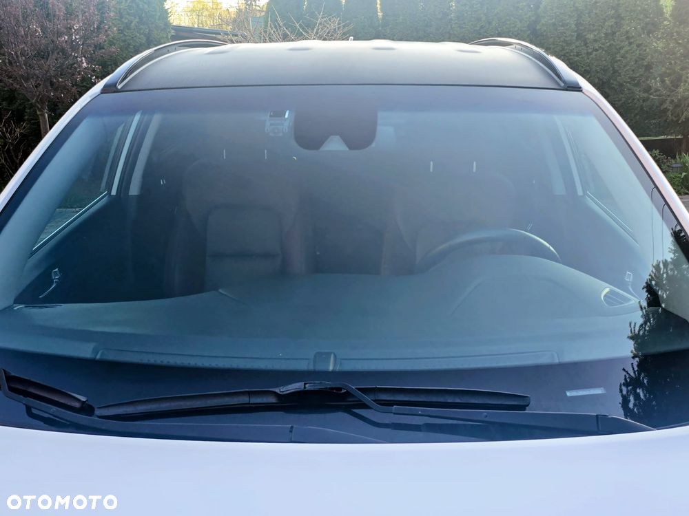 Hyundai Tucson 2.0 CRDI 4WD Automatik Premium - 24