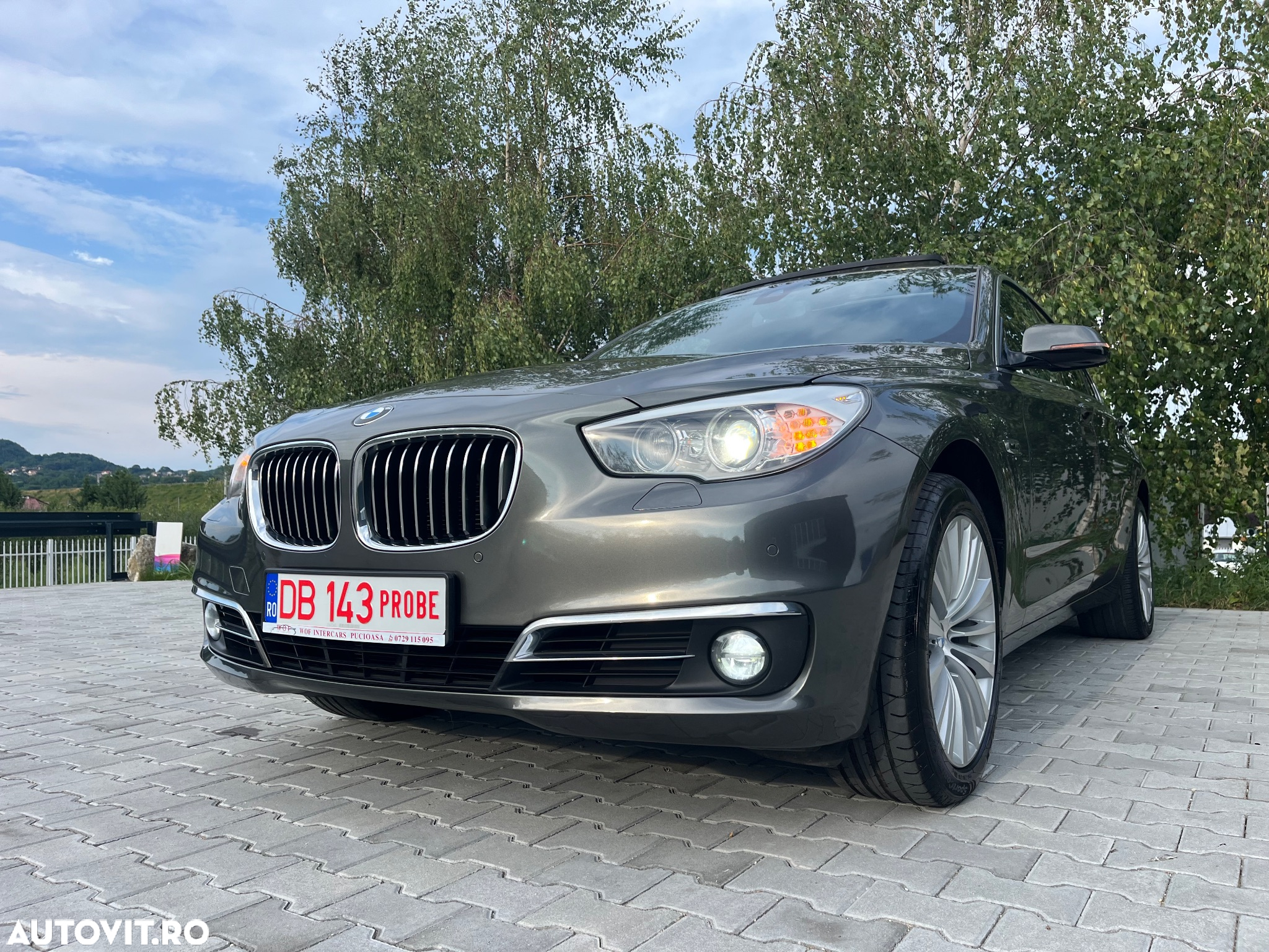 BMW Seria 5 520d Aut. Luxury Line - 13