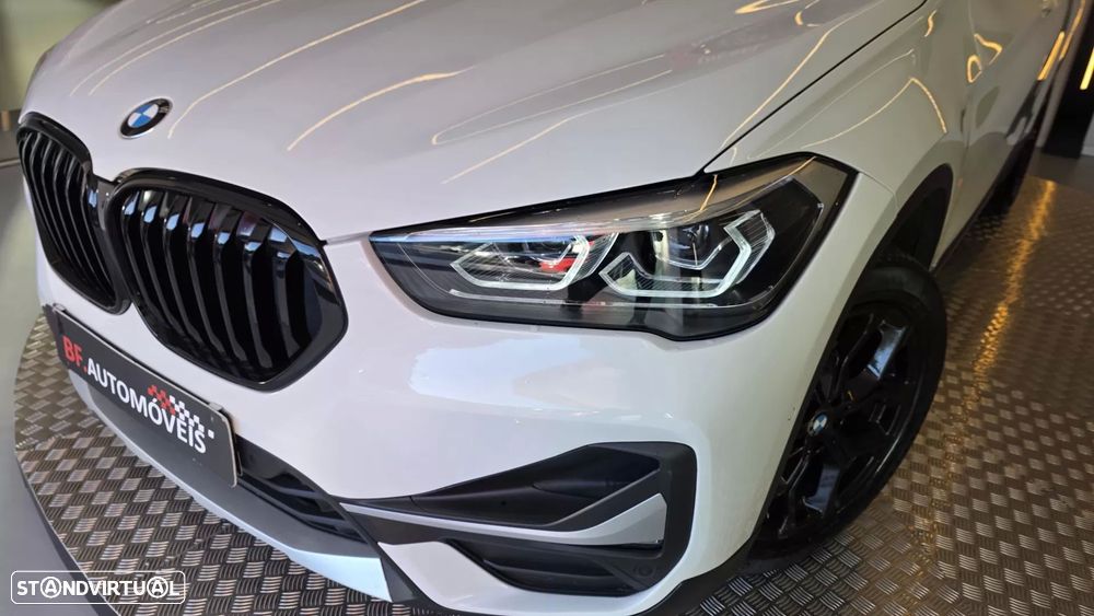 BMW X1 16 d sDrive Auto Line Sport - 24