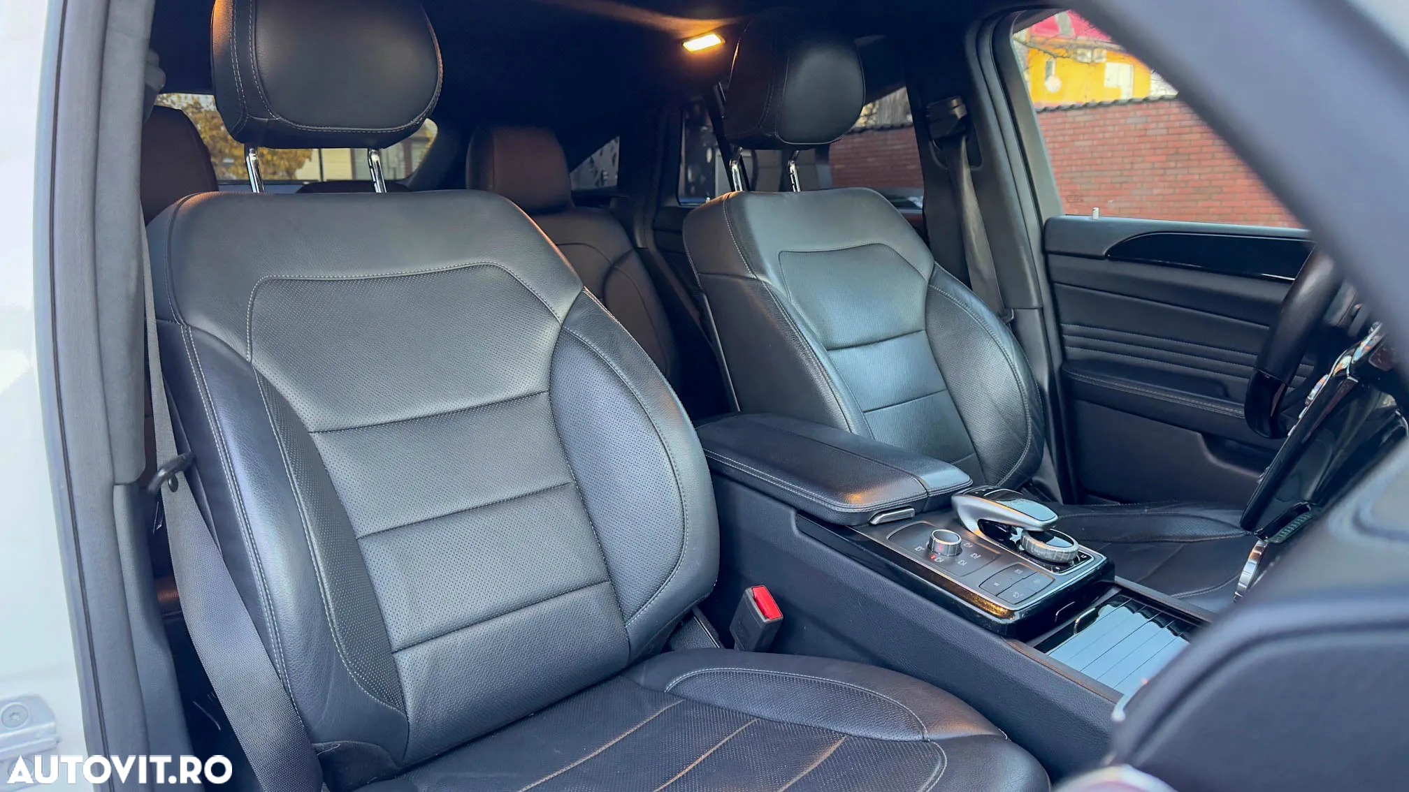 Mercedes-Benz GLE AMG 43 4Matic 9G-TRONIC AMG Line - 13