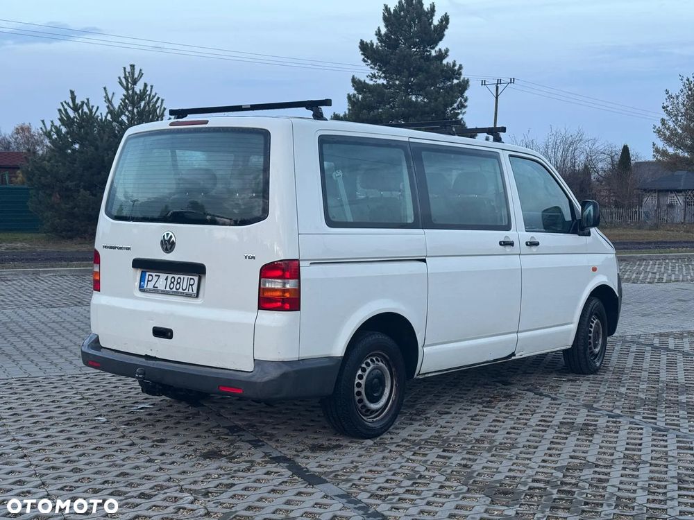 Volkswagen Transporter - 2